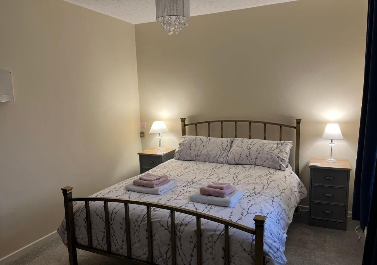 3 Bedroom Apartment, Ballymena, The Wee Stop Gap Dış mekan fotoğraf