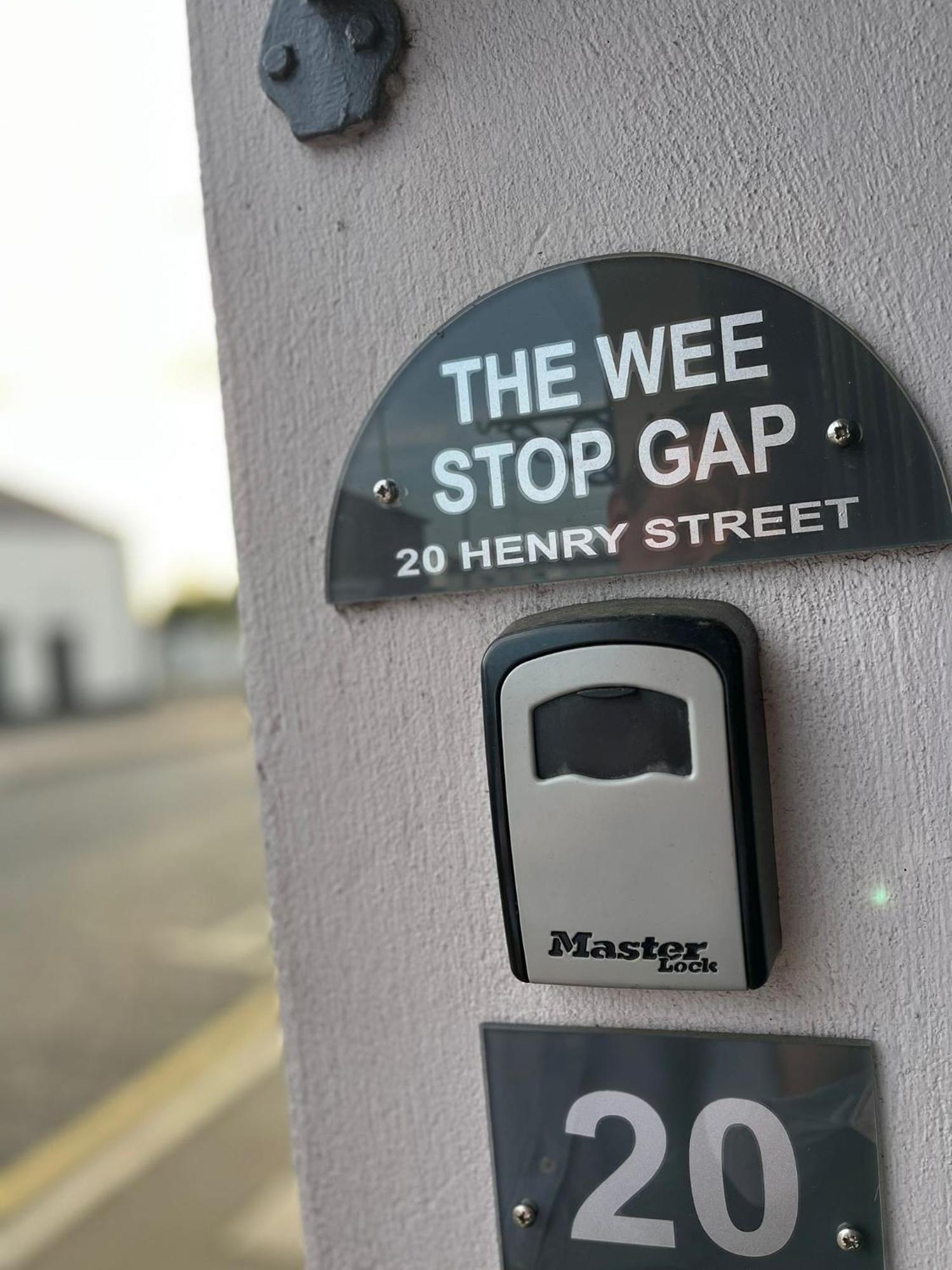 3 Bedroom Apartment, Ballymena, The Wee Stop Gap Dış mekan fotoğraf
